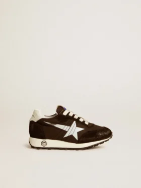 Zapatillas Young Marathon de nailon negro con estrella estampada y lengüeta de cuero en el talón