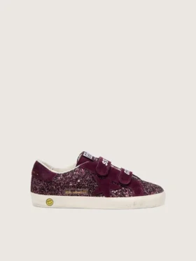 Zapatillas «Young Old School» en color burdeos brillante con estrella de ante burdeos y lengüeta en el talón