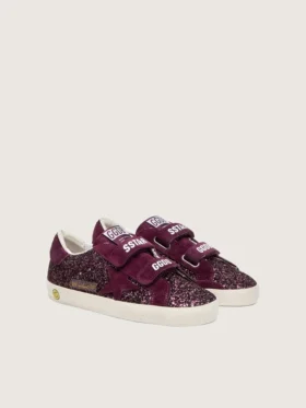 Zapatillas «Young Old School» en color burdeos brillante con estrella de ante burdeos y lengüeta en el talón