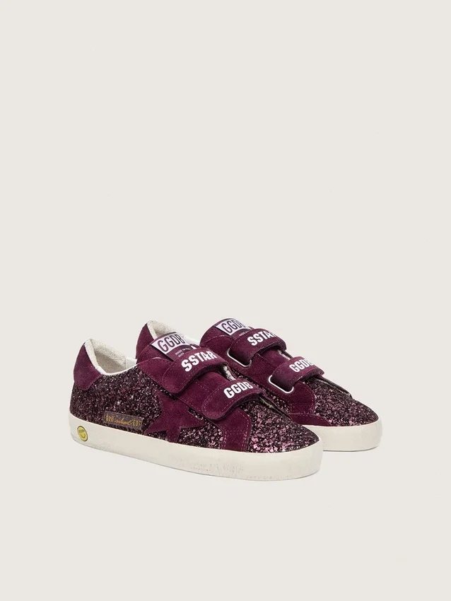 Zapatillas «Young Old School» en color burdeos brillante con estrella de ante burdeos y lengüeta en el talón