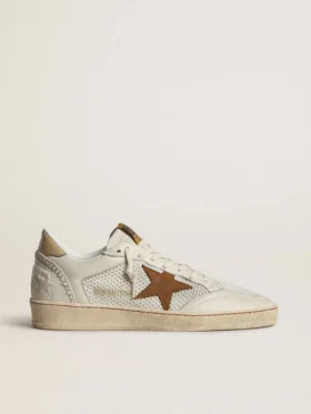 Zapatos Ball Star para mujer en napa blanca y malla, con estrella de nubuck color tabaco y lengüeta del tacón en color beige