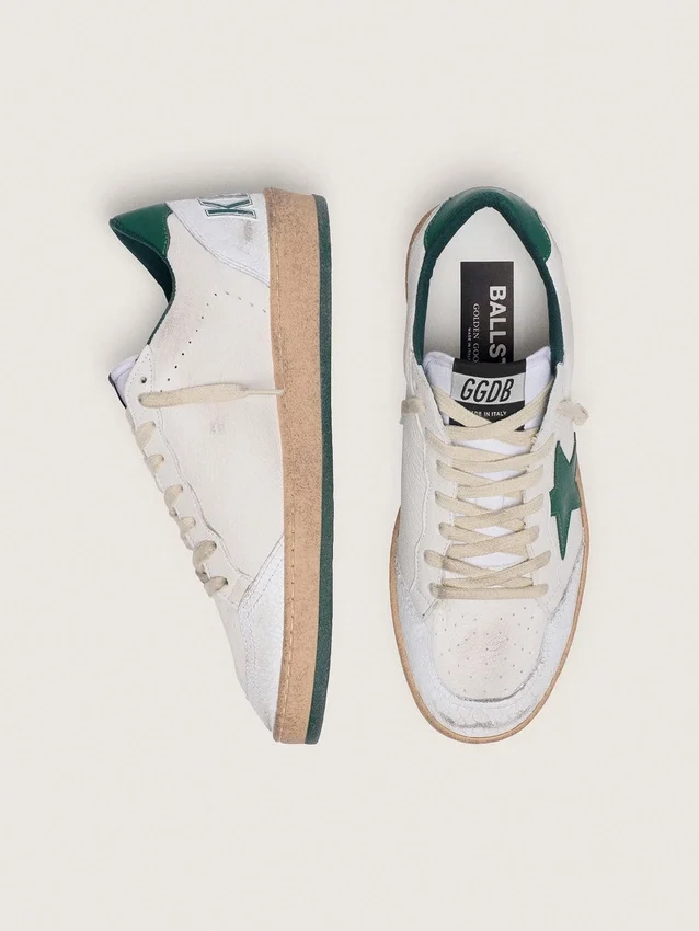 Zapatos Ball Star para mujer en piel napa blanca con estrella y lengüeta del talón de piel verde