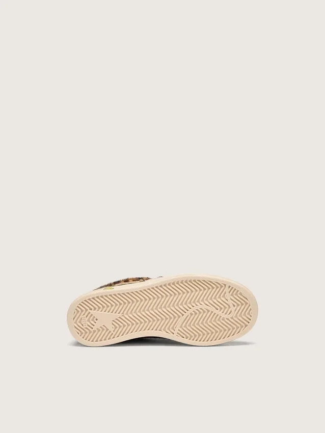 Zapatos «Junior Ball Star» de piel de potro con estampado de leopardo, estrella de cuero blanco y lengüeta en el talón