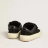 Zapatos Space-Star Cube para hombre en ante negro con estrella perforada
