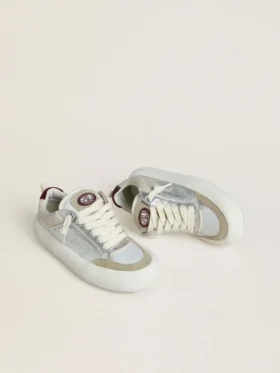 Zapatos Space-Star Cube para mujer en piel gris hielo y plateada con lengüeta del talón en color burdeos