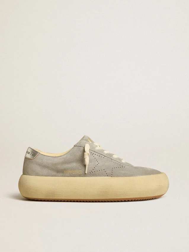 Zapatos Space-Star para mujer en ante gris hielo con estrella perforada