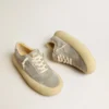 Zapatos Space-Star para mujer en ante gris hielo con estrella perforada