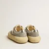 Zapatos Space-Star para mujer en ante gris hielo con estrella perforada
