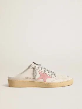 Zapatos tipo sabot Ball Star en napa blanca con una estrella de piel en tono rosa antiguo
