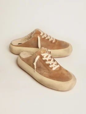 Zapatos tipo sabot Space-Star para mujer en ante color tabaco con forro de piel de oveja