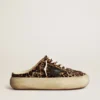 Zapatos tipo sabot «Space-Star» para mujer en piel de potro con estampado de leopardo y estrella negra