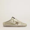 Zapatos tipo sabot «Super-Star» en piel con acabado platino y estrella de ante beige