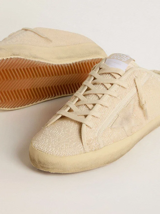 Zapatos tipo Sabot Super-Star para mujer en lona beige con abalorios bordados y estrella de ante beige