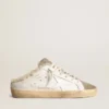 Zapatos tipo Super-Star Sabot con estrella de piel blanca y forro de piel de oveja