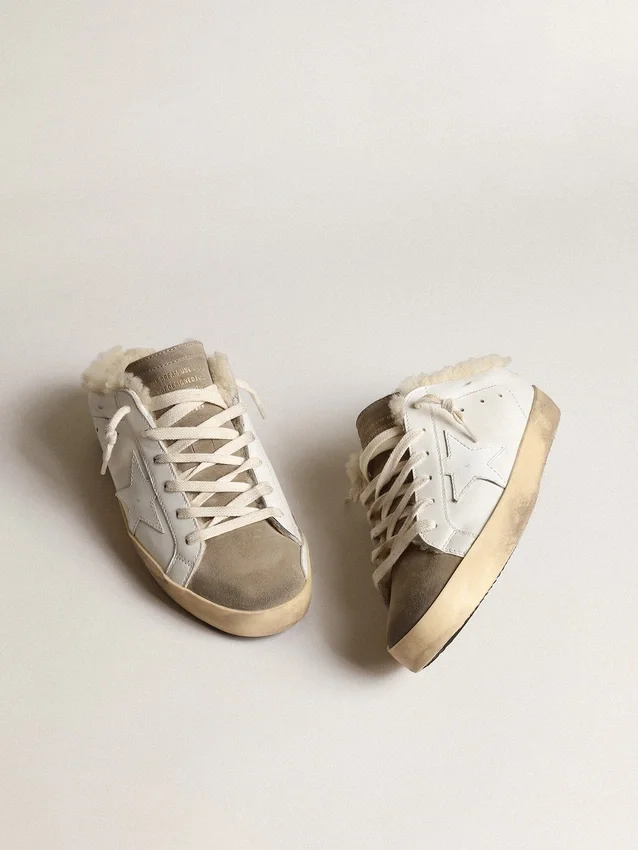 Zapatos tipo Super-Star Sabot con estrella de piel blanca y forro de piel de oveja