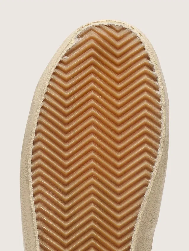 Zapatos tipo Super-Star Sabot para mujer, de piel blanca con una estrella de Swarovski